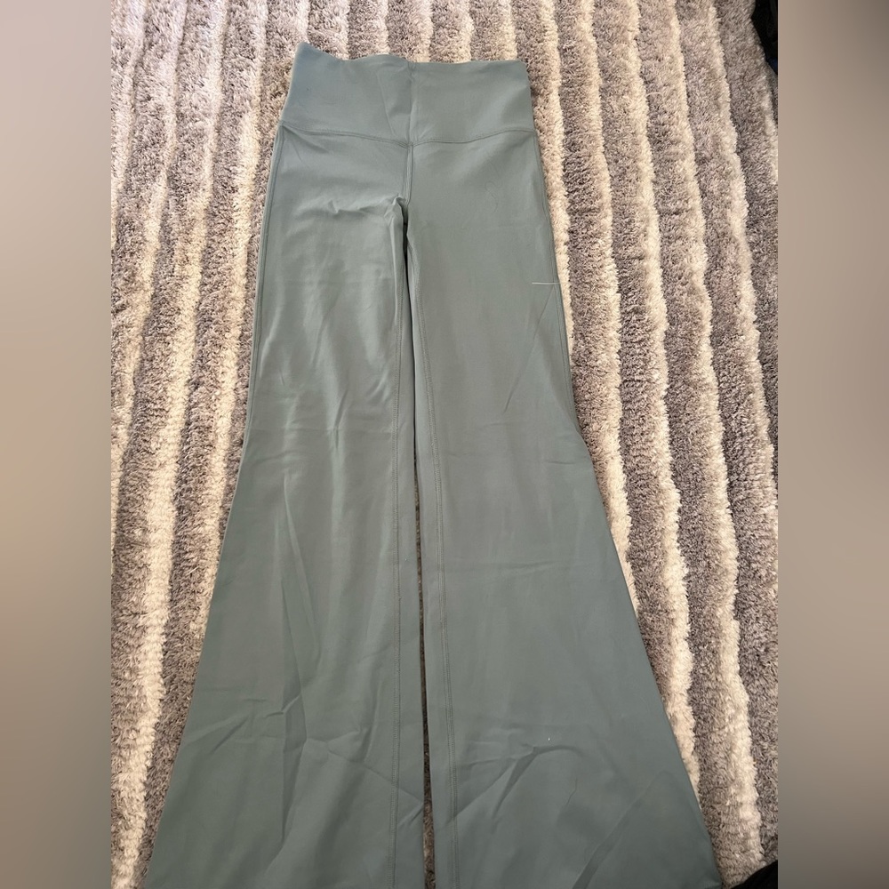 Petite athleta flare leggings